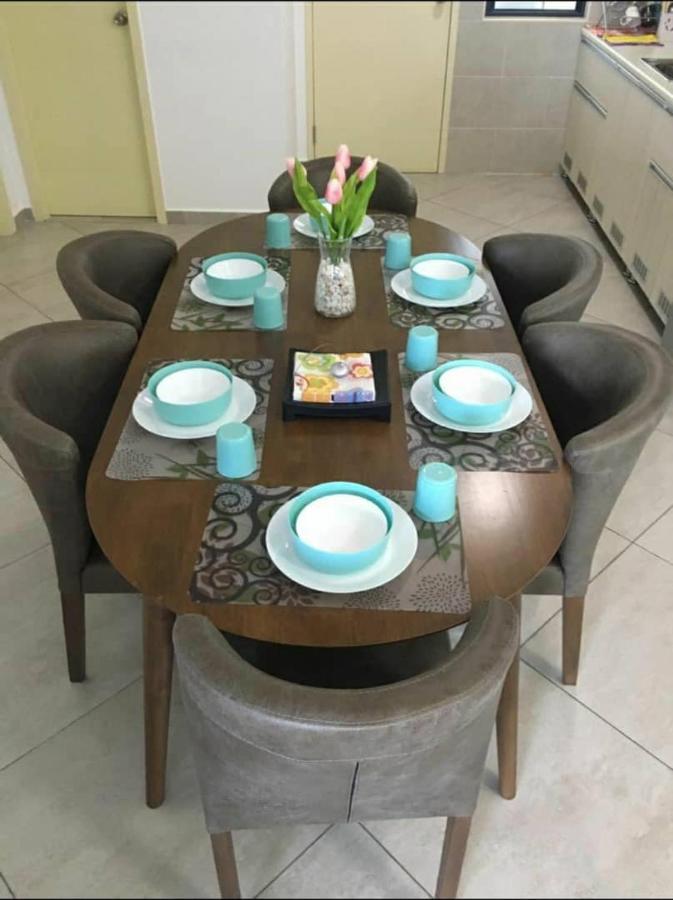 Atlantis Two Bedroom 4 - 10 Pax Apartment